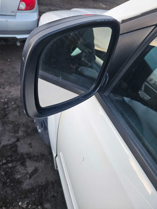 Driver Side Mirror - 2015  Dodge Grand Caravan SE 2WD (Black, Grade A Condition)