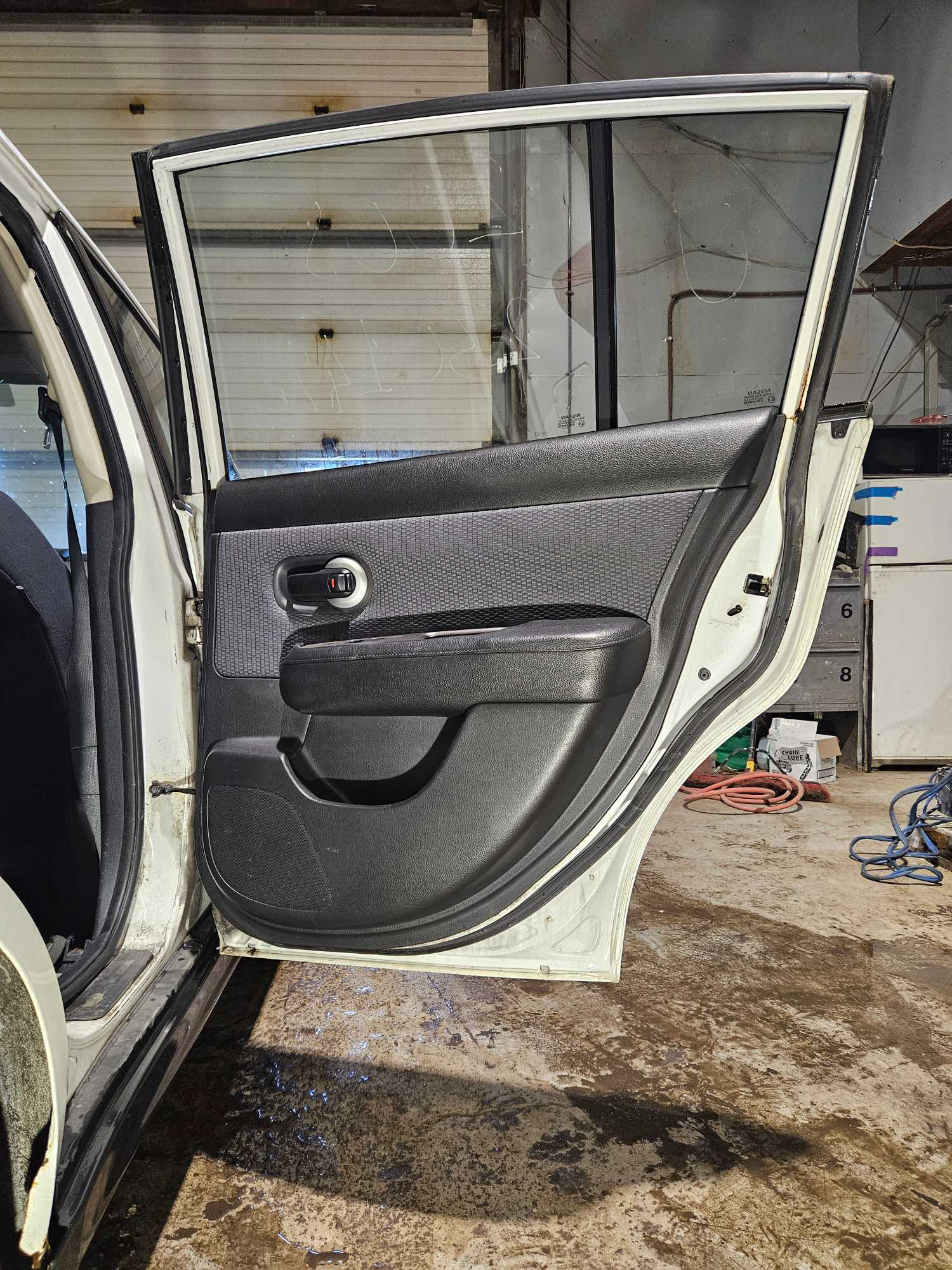 Rear Right Door-2009  NISSAN VERSA