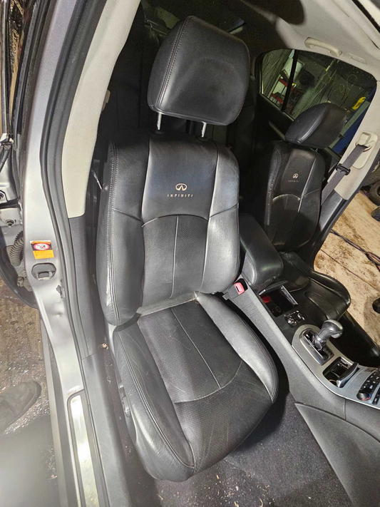 Passenger's Seat-2009  INFINITI G37
