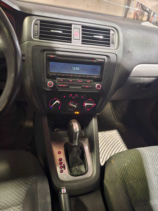 Center Console-2014  Volkswagen JETTA