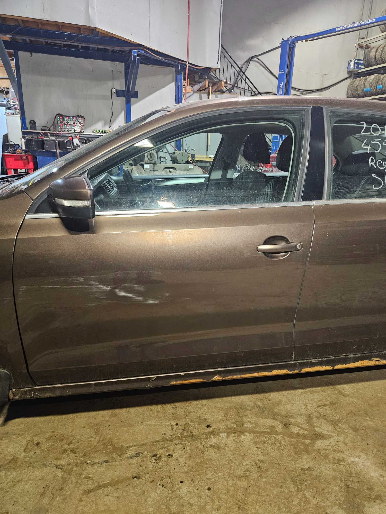 Front Left Door-2014  Volkswagen JETTA