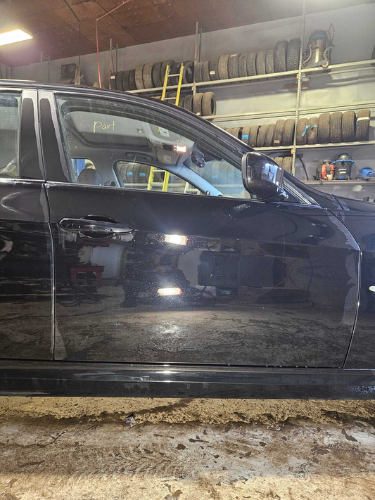 Front Right Door-2009  BMW 323i