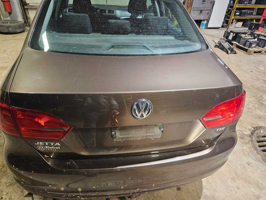 Trunk or Hatch-2014  Volkswagen JETTA