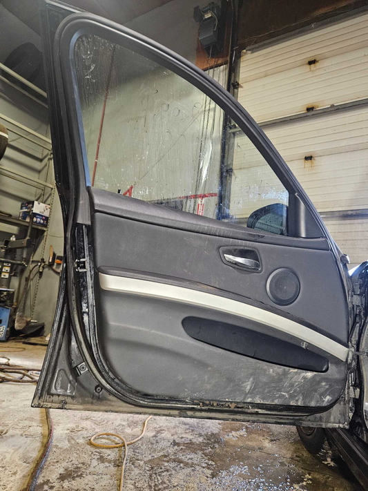 Front Left Door-2009  BMW 323i