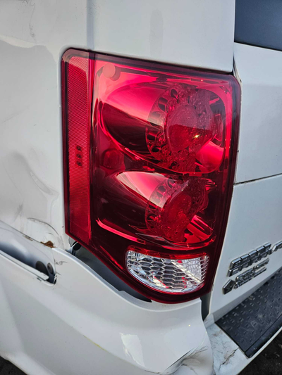 Driver Side Tail Light - 2015  Dodge Grand Caravan SE 2WD (Red, Grade A Condition)
