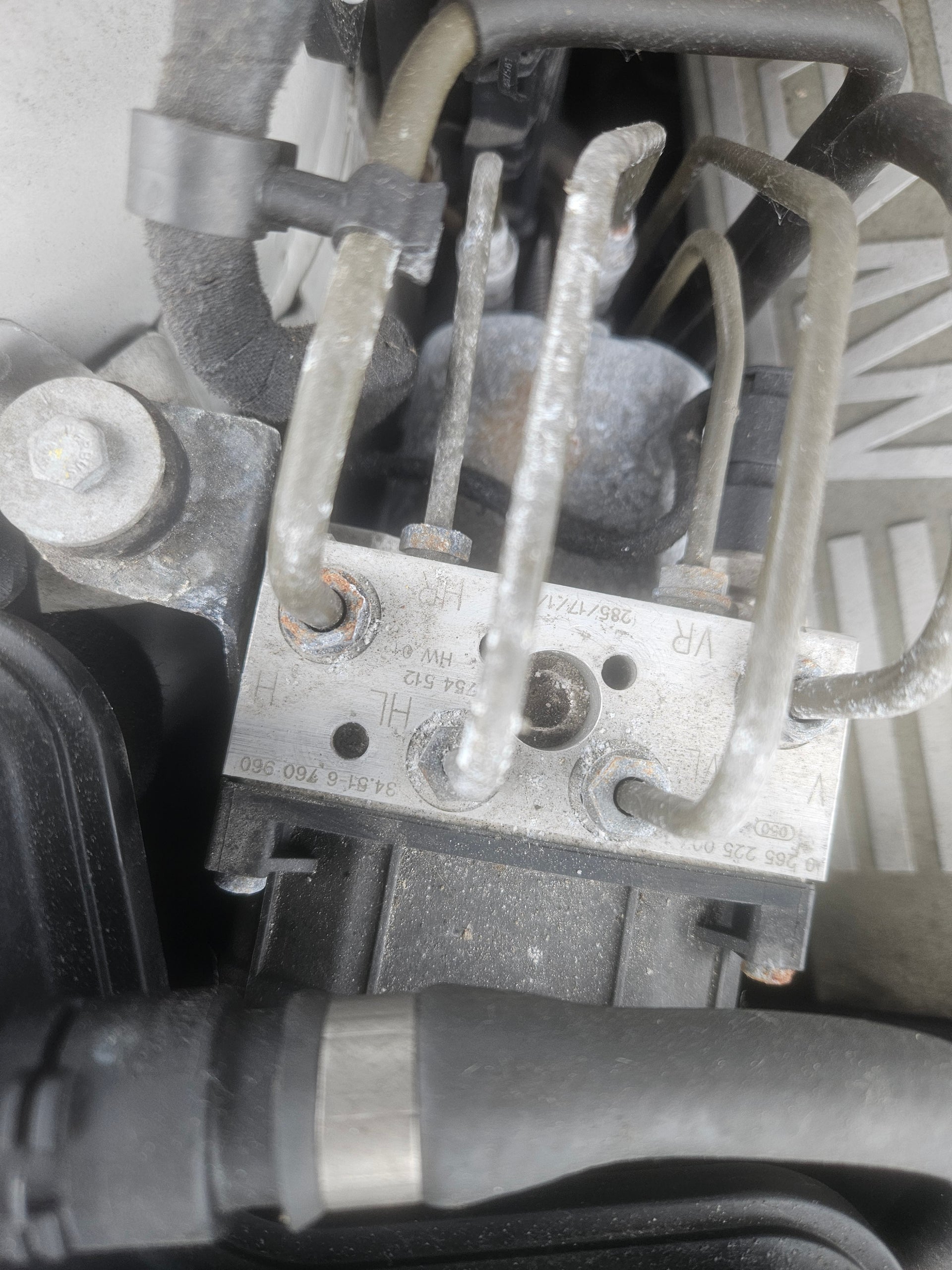 ABS module and pomp 2004 BMW 745li