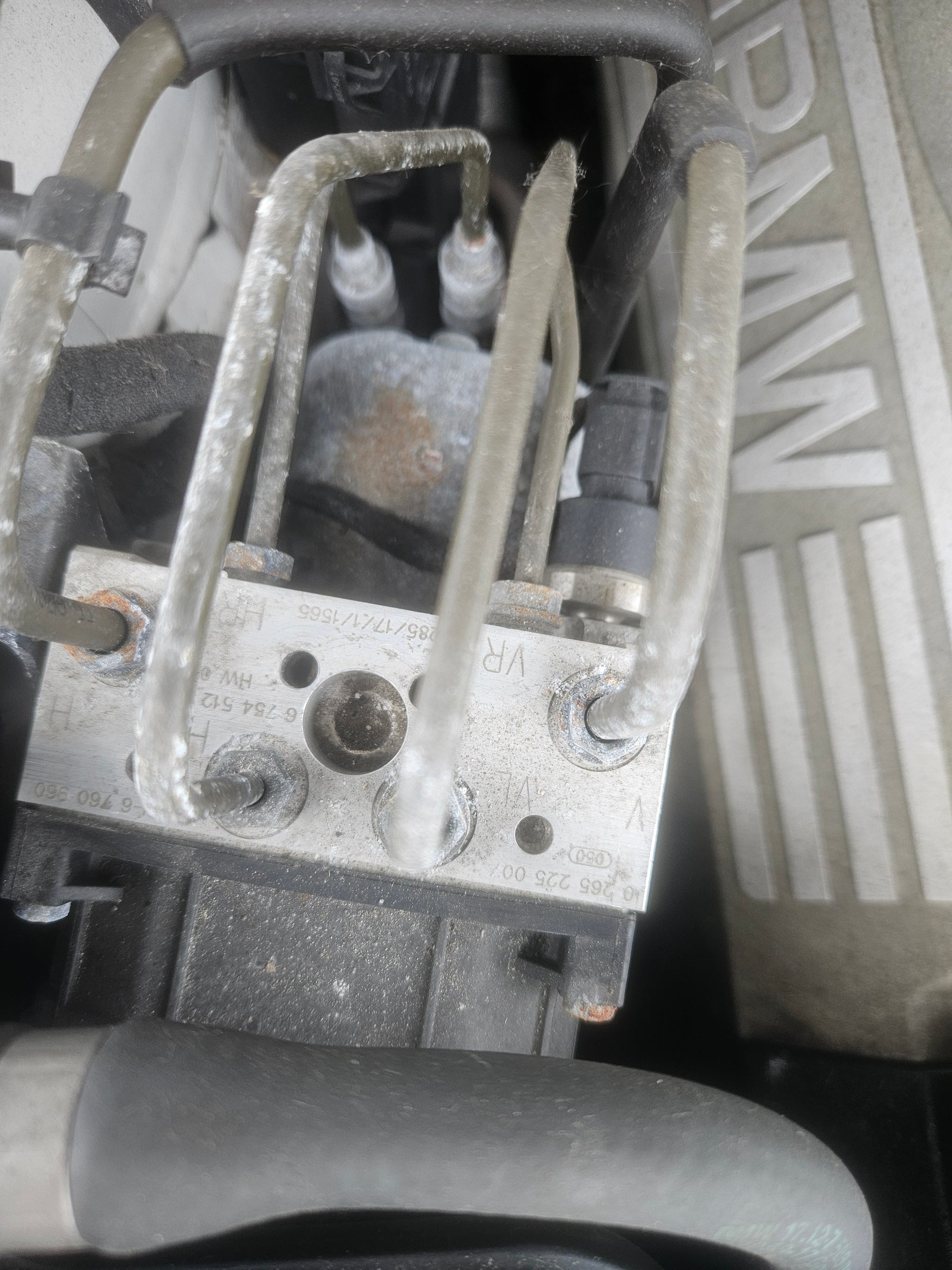 ABS module and pomp 2004 BMW 745li